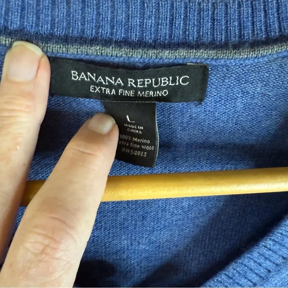 Banana Republic‎ Mens Large Merino Wool Vneck Blue Pullover Sweater Classic